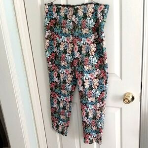 Multicolor Floral Cropped Pants
